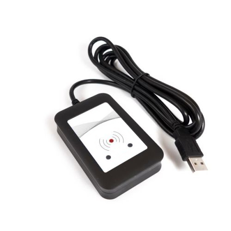 Foto: NFC Kartenleser mit USB Kabel zum Anschluss an einen PC (c) Schrack